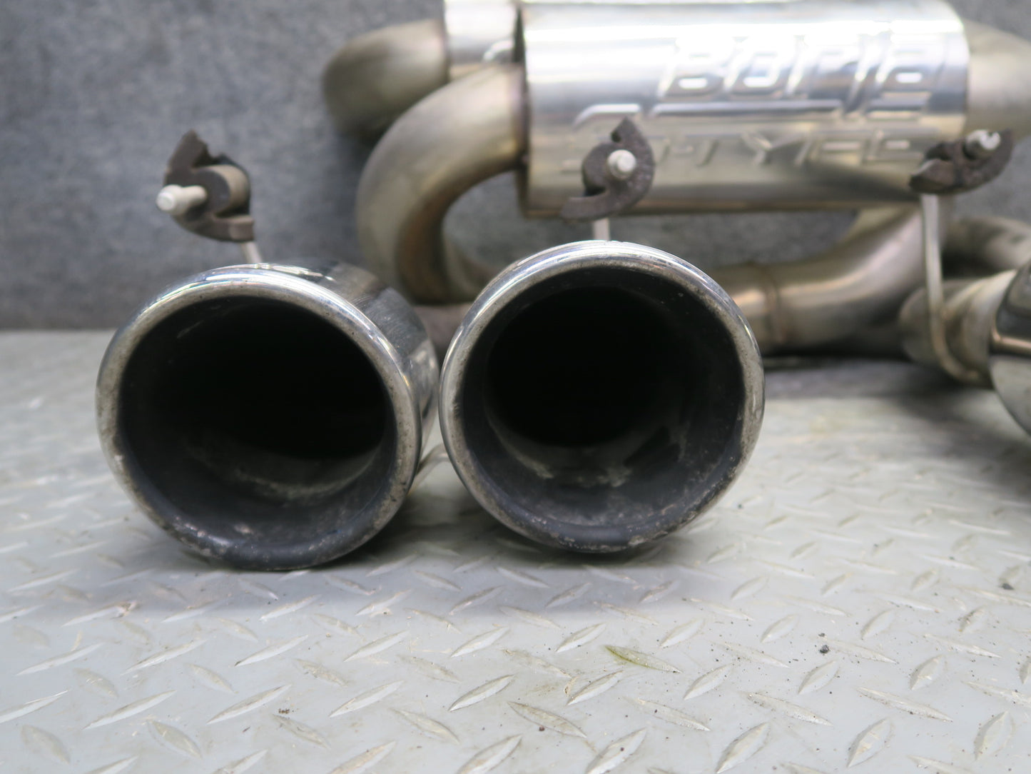 05-08 Chevrolet Corvette C6 6.0L 6.2L Borla Rear Exhaust Muffler Assembly