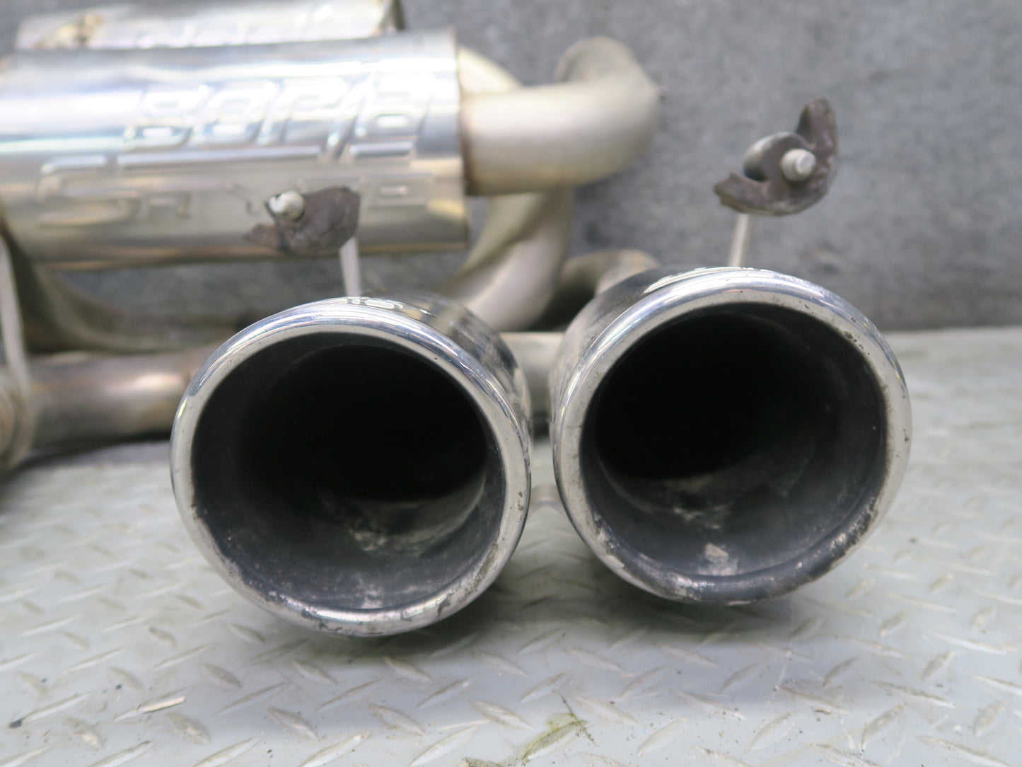 05-08 Chevrolet Corvette C6 6.0L 6.2L Borla Rear Exhaust Muffler Assembly