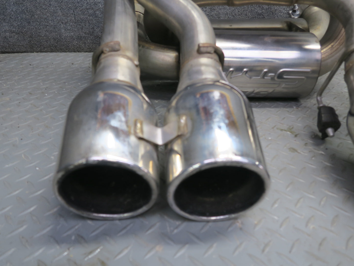 05-08 Chevrolet Corvette C6 6.0L 6.2L Borla Rear Exhaust Muffler Assembly