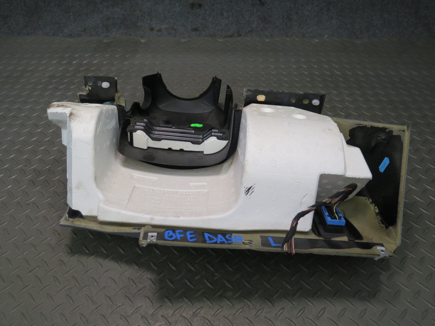 98-03 BMW E39 540ia Sedan Left Knee & Lower Steering Column Trim Assembly OEM