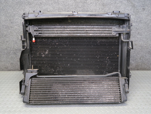 06-10 BMW E63 E64 M6 5.0L S85 Engine Radiator A/C Condenser Oil Cooler Fan Assy