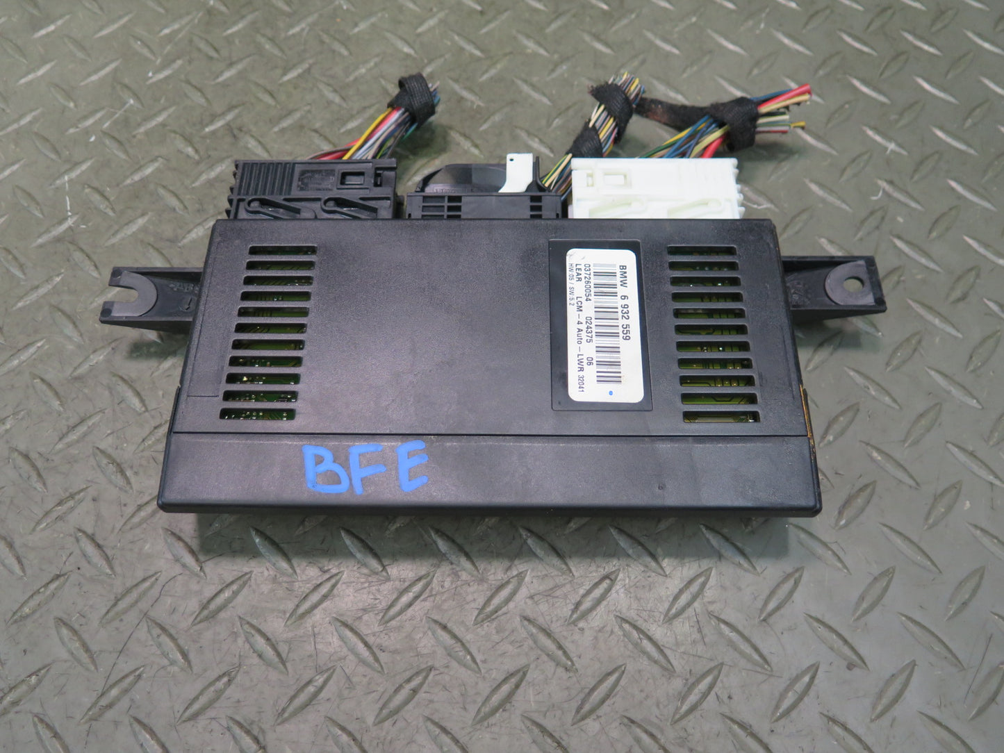 2003 BMW E39 540ia Light Control Module Unit LCM 6932559 OEM