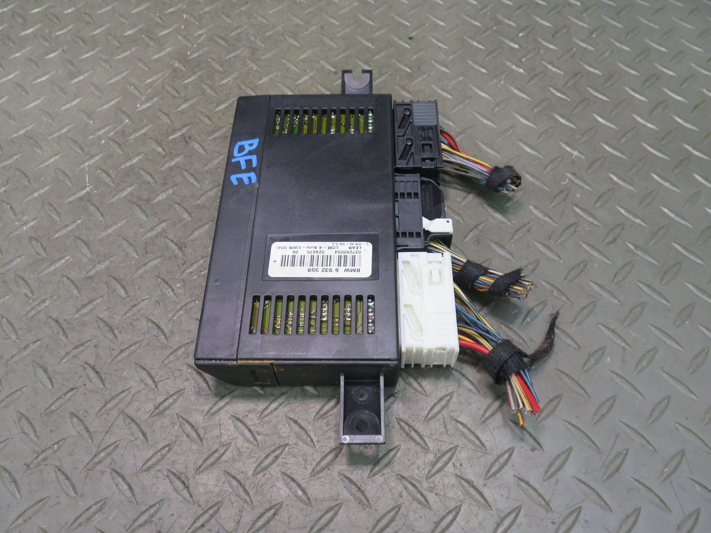 2003 BMW E39 540ia Light Control Module Unit LCM 6932559 OEM