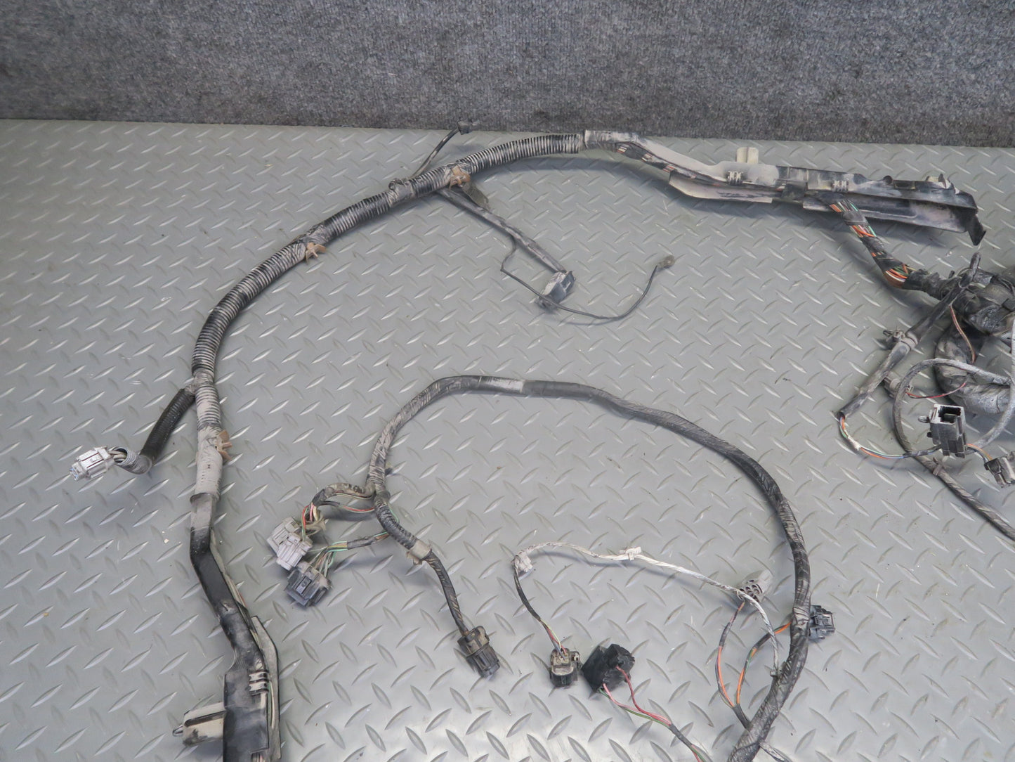 95-97 Nissan Gloria HY33 VQ30DET Underhood Engine Bay Wire Wiring Harness OEM