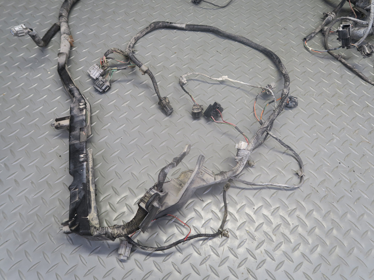 95-97 Nissan Gloria HY33 VQ30DET Underhood Engine Bay Wire Wiring Harness OEM