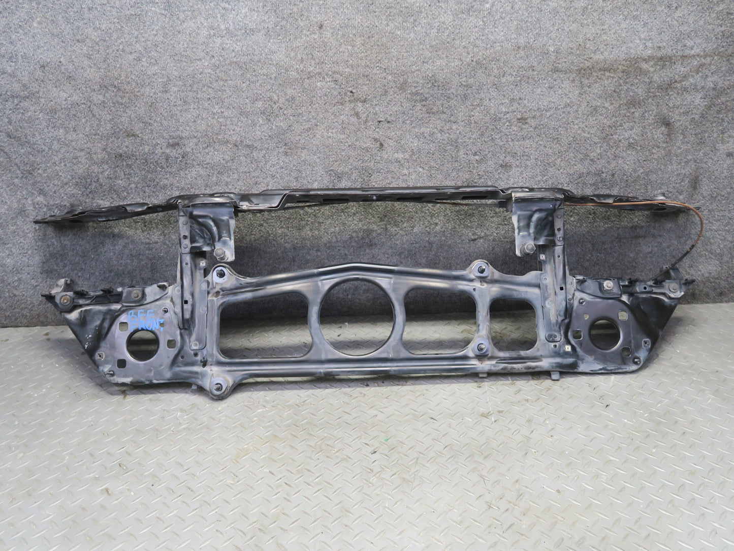 97-03 BMW E39 540ia Front Radiator Support w Front Shock Absorber Set OEM