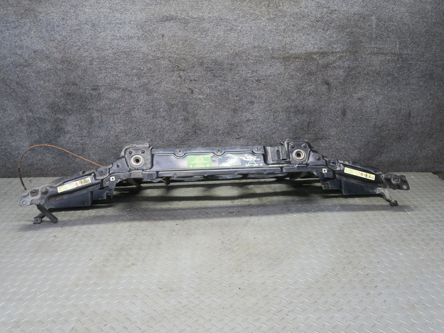 97-03 BMW E39 540ia Front Radiator Support w Front Shock Absorber Set OEM