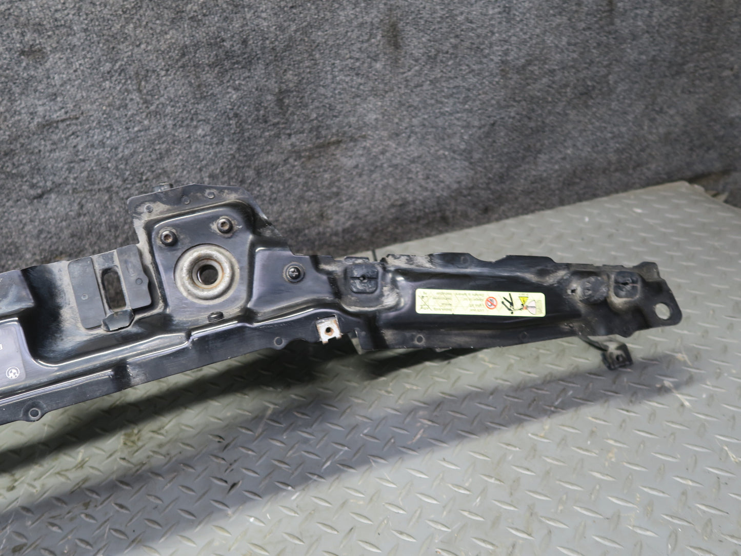 97-03 BMW E39 540ia Front Radiator Support w Front Shock Absorber Set OEM