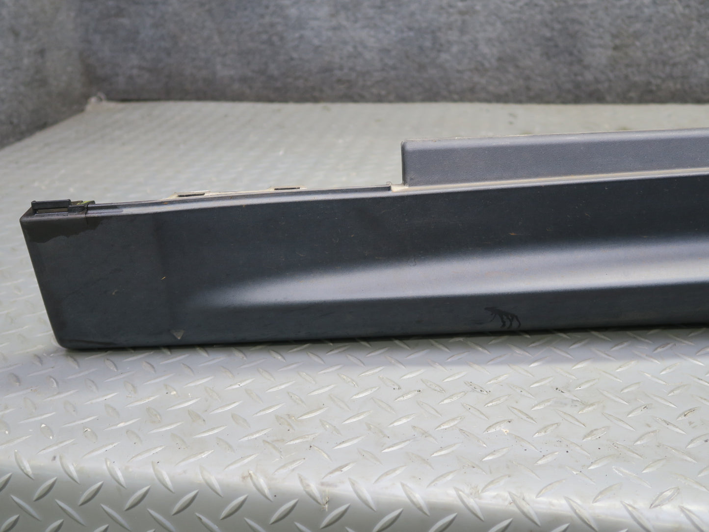 2017-2023 Alfa Romeo Stelvio Left & Right Side Lower Skirt Rocker Panel Set