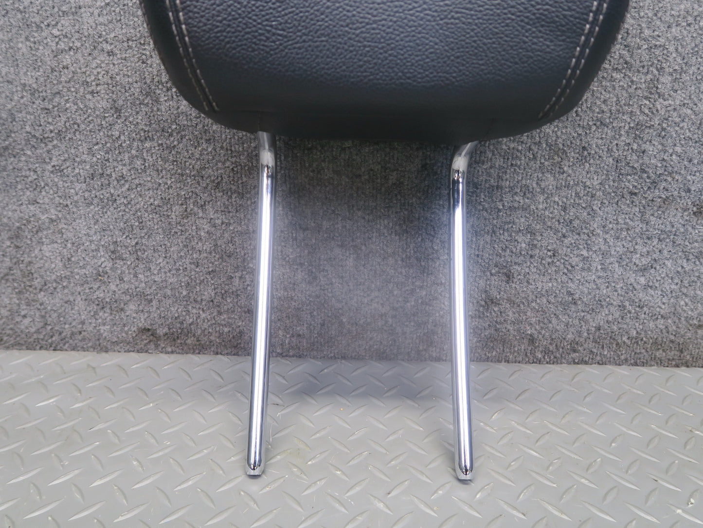 12-15 Mercedes W166 Ml-class Set of 2 Front Left & Right Seat Headrest Black OEM