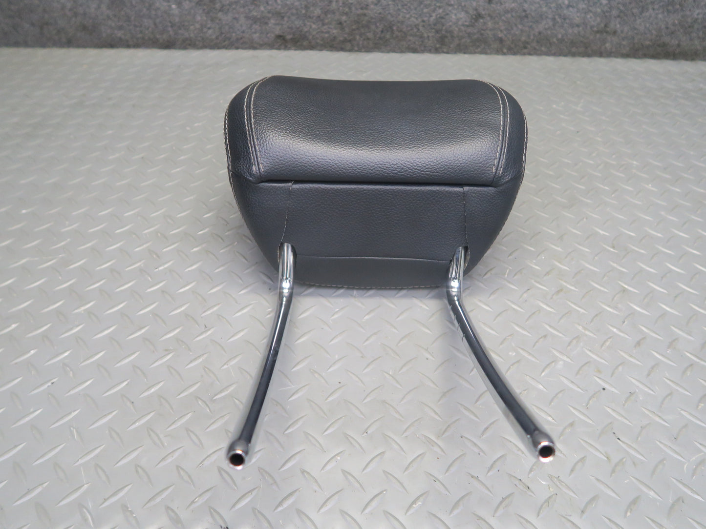 12-15 Mercedes W166 Ml-class Set of 2 Front Left & Right Seat Headrest Black OEM