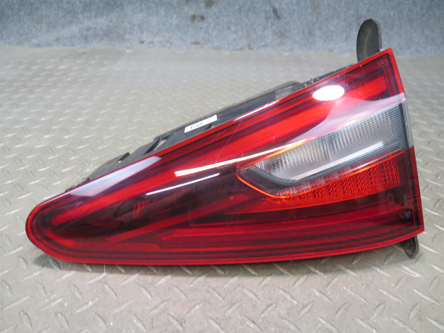 2017-2023 Alfa Romeo Stelvio Rear Right Side Inner Taillight Tail Light Lamp