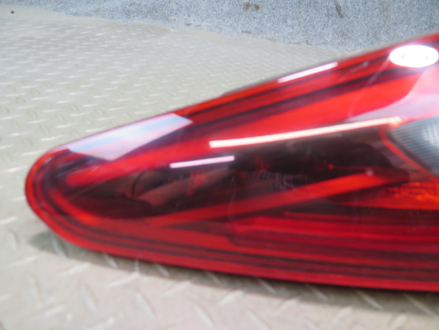 2017-2023 Alfa Romeo Stelvio Rear Right Side Inner Taillight Tail Light Lamp