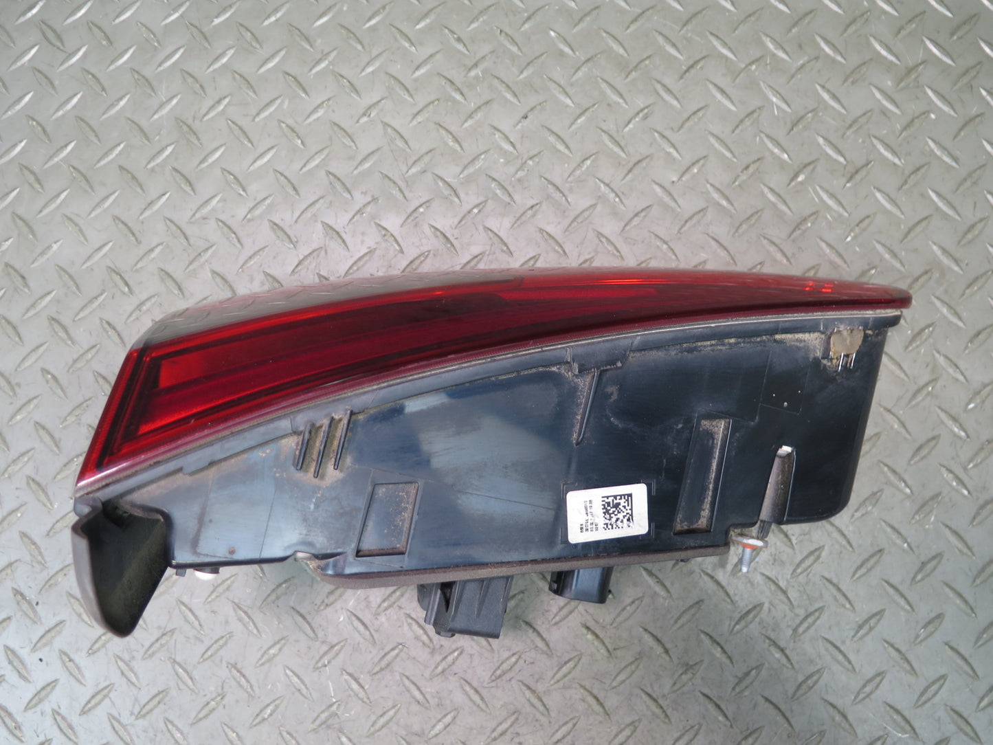 2017-2023 Alfa Romeo Stelvio Rear Right Side Inner Taillight Tail Light Lamp