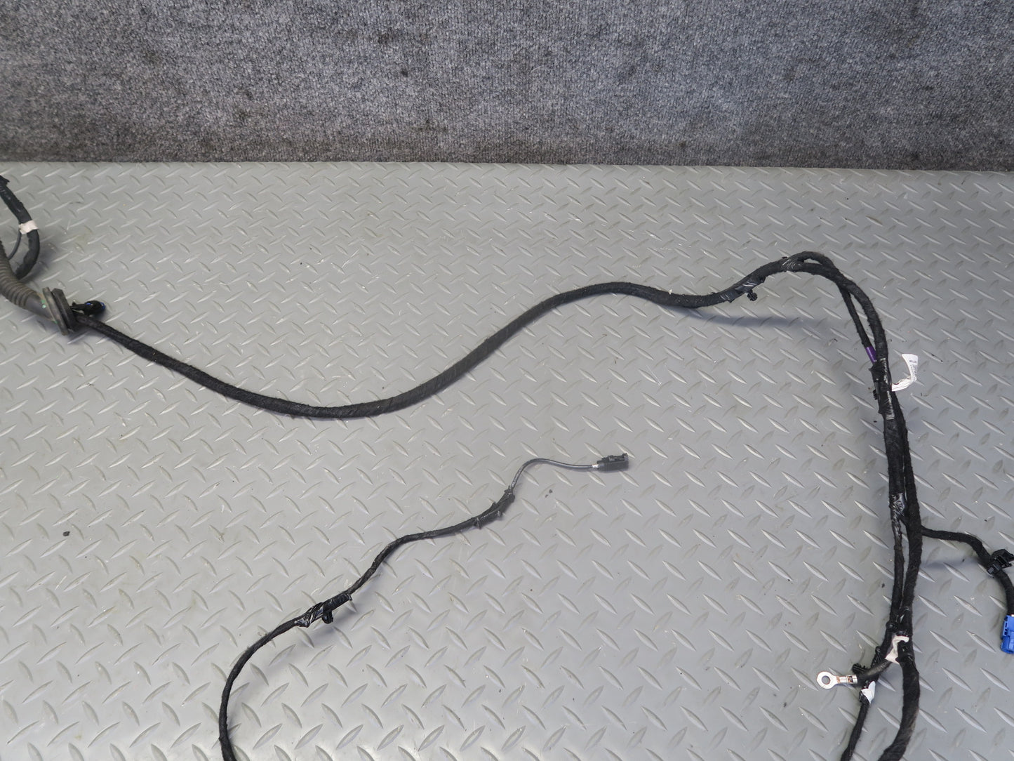 2016-2019 Tesla Model S 75D Rear Trunk Liftgate Tail Gate Wiring Harness