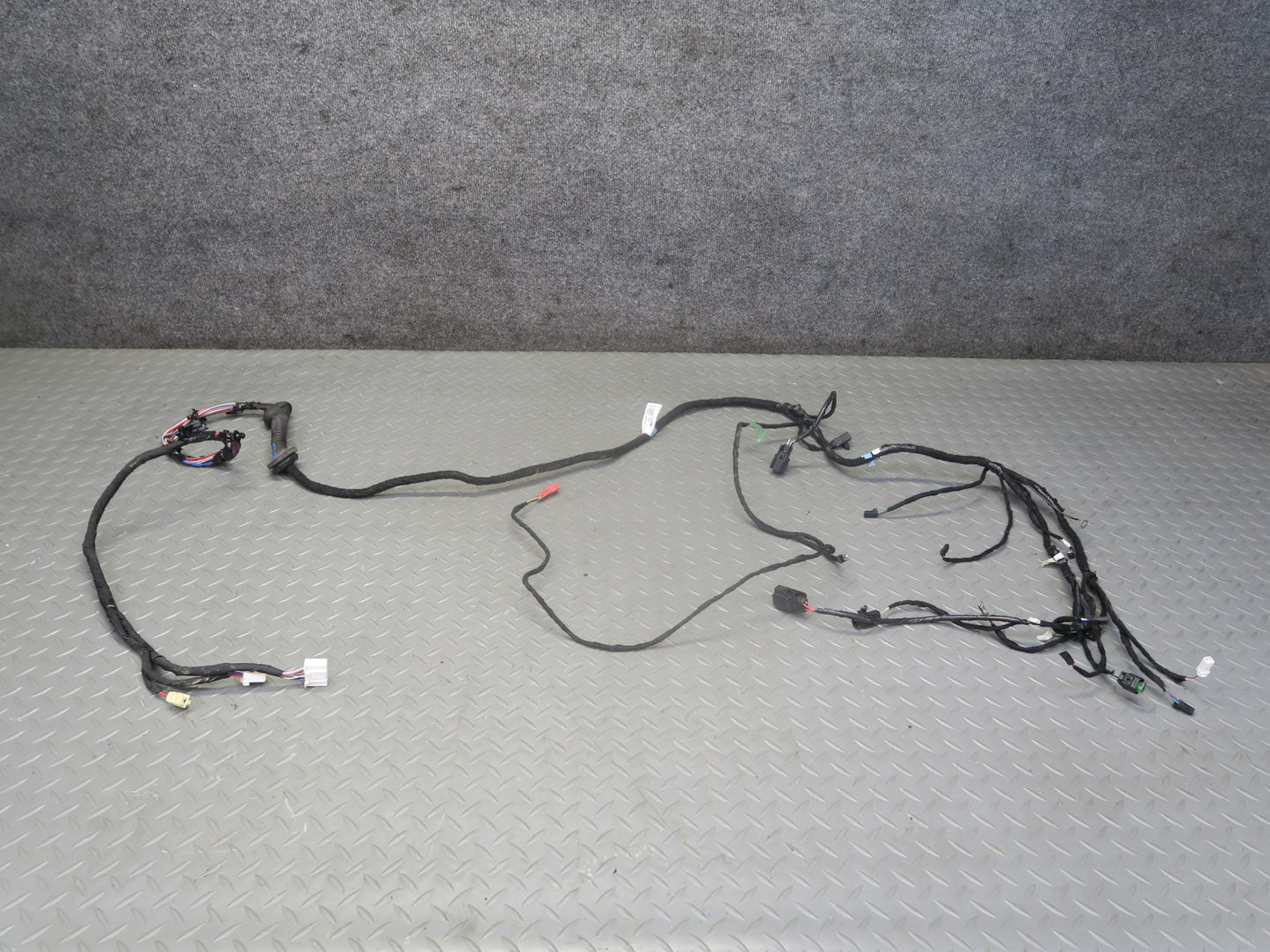 2016-2019 Tesla Model S 75D Rear Trunk Liftgate Tail Gate Wiring Harness