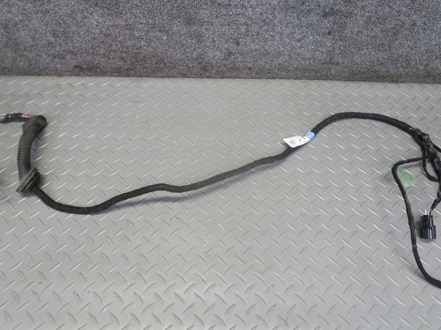 2016-2019 Tesla Model S 75D Rear Trunk Liftgate Tail Gate Wiring Harness