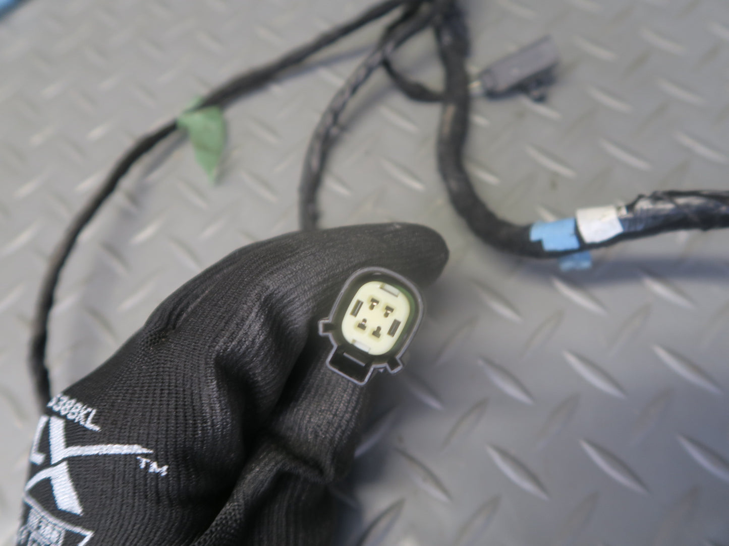 2016-2019 Tesla Model S 75D Rear Trunk Liftgate Tail Gate Wiring Harness