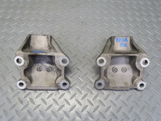 95-97 Nissan Gloria HY33 VQ30DET Set of 2 Engine Motor Mount Bracket OEM