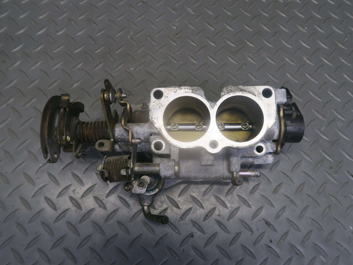 95-97 Nissan Gloria HY33 VQ30DET Turbo Engine Throttle Body 60K Miles OEM