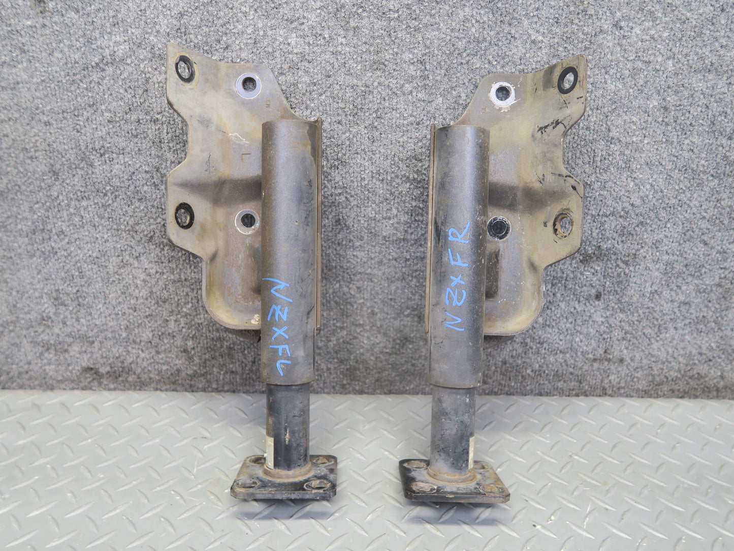 81-83 Datsun S130 280ZX Front Right Left Bumper Shock Absorber Set OEM