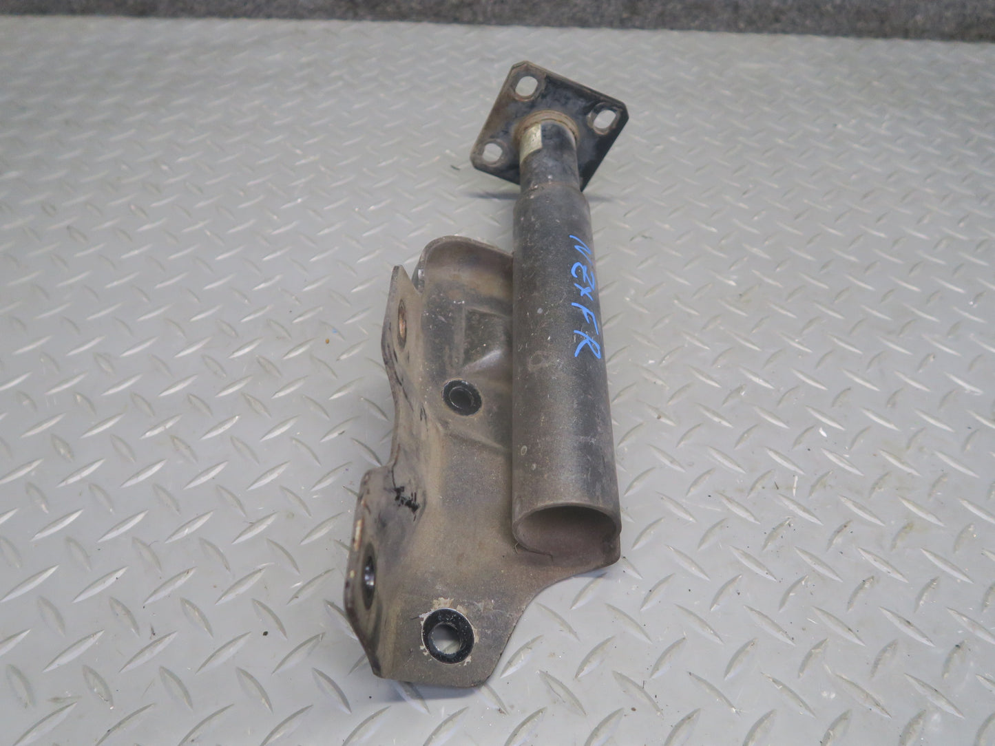 81-83 Datsun S130 280ZX Front Right Left Bumper Shock Absorber Set OEM