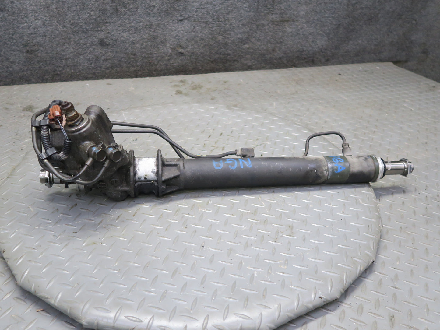95-97 Nissan Gloria 3.0L Power Steering Rack & Pinion 60K Miles OEM