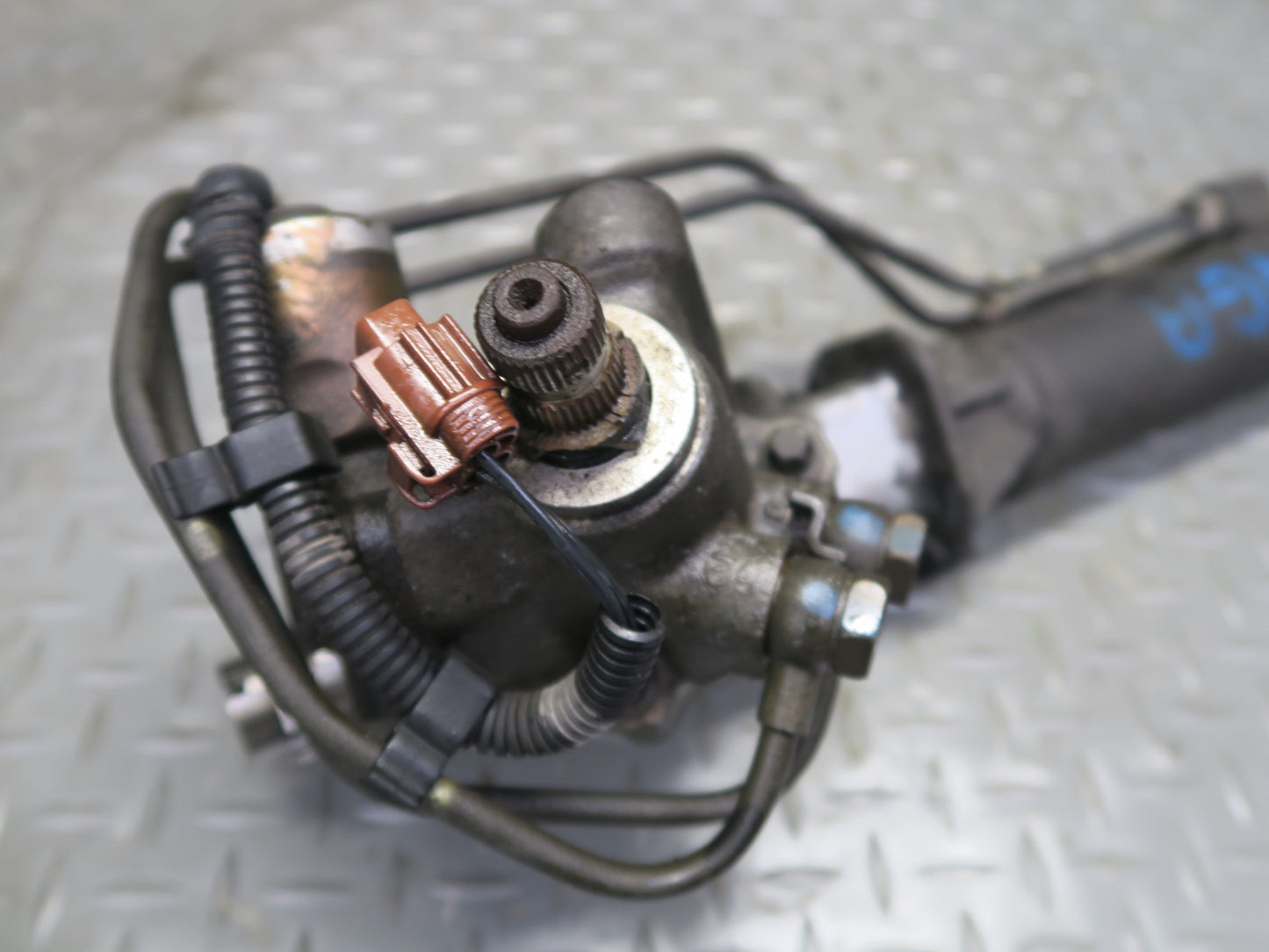 95-97 Nissan Gloria 3.0L Power Steering Rack & Pinion 60K Miles OEM