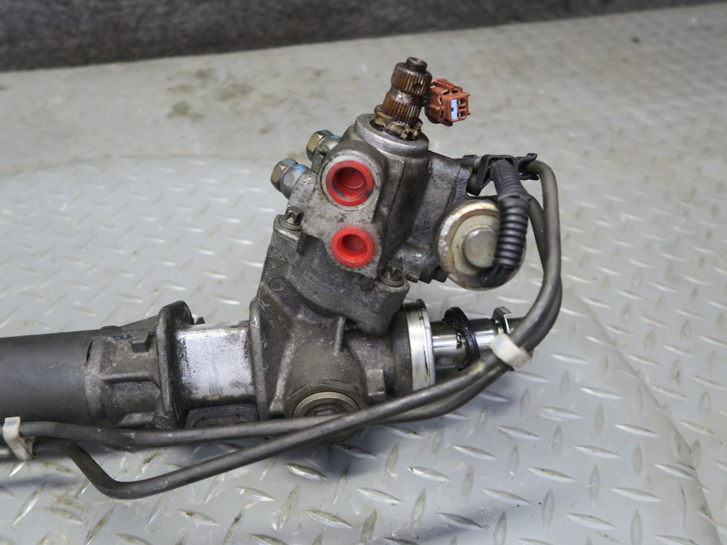 95-97 Nissan Gloria 3.0L Power Steering Rack & Pinion 60K Miles OEM
