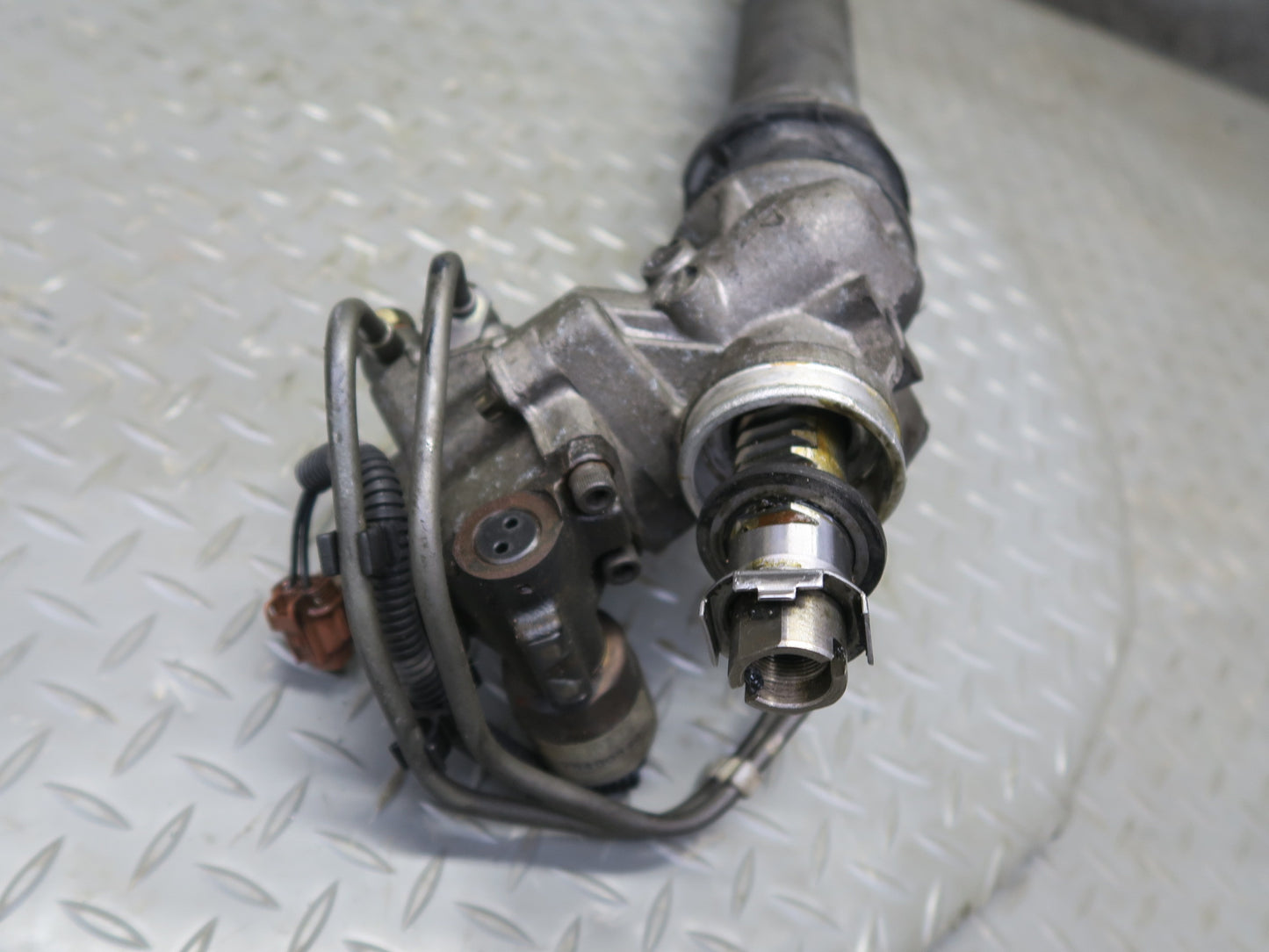 95-97 Nissan Gloria 3.0L Power Steering Rack & Pinion 60K Miles OEM