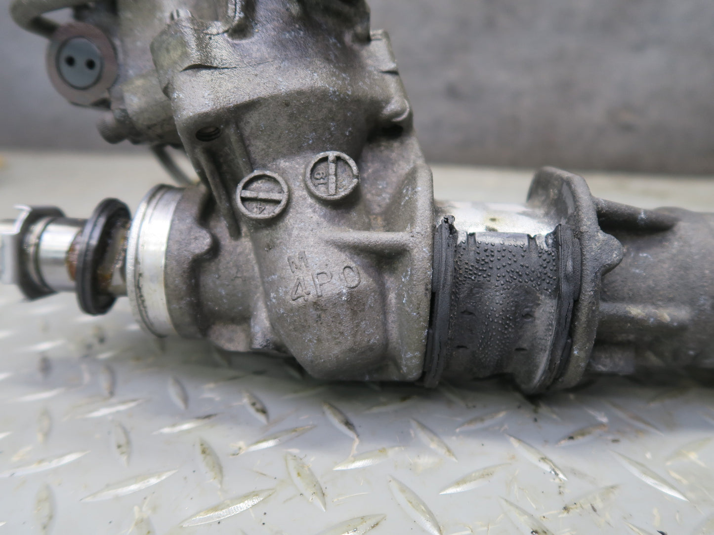 95-97 Nissan Gloria 3.0L Power Steering Rack & Pinion 60K Miles OEM