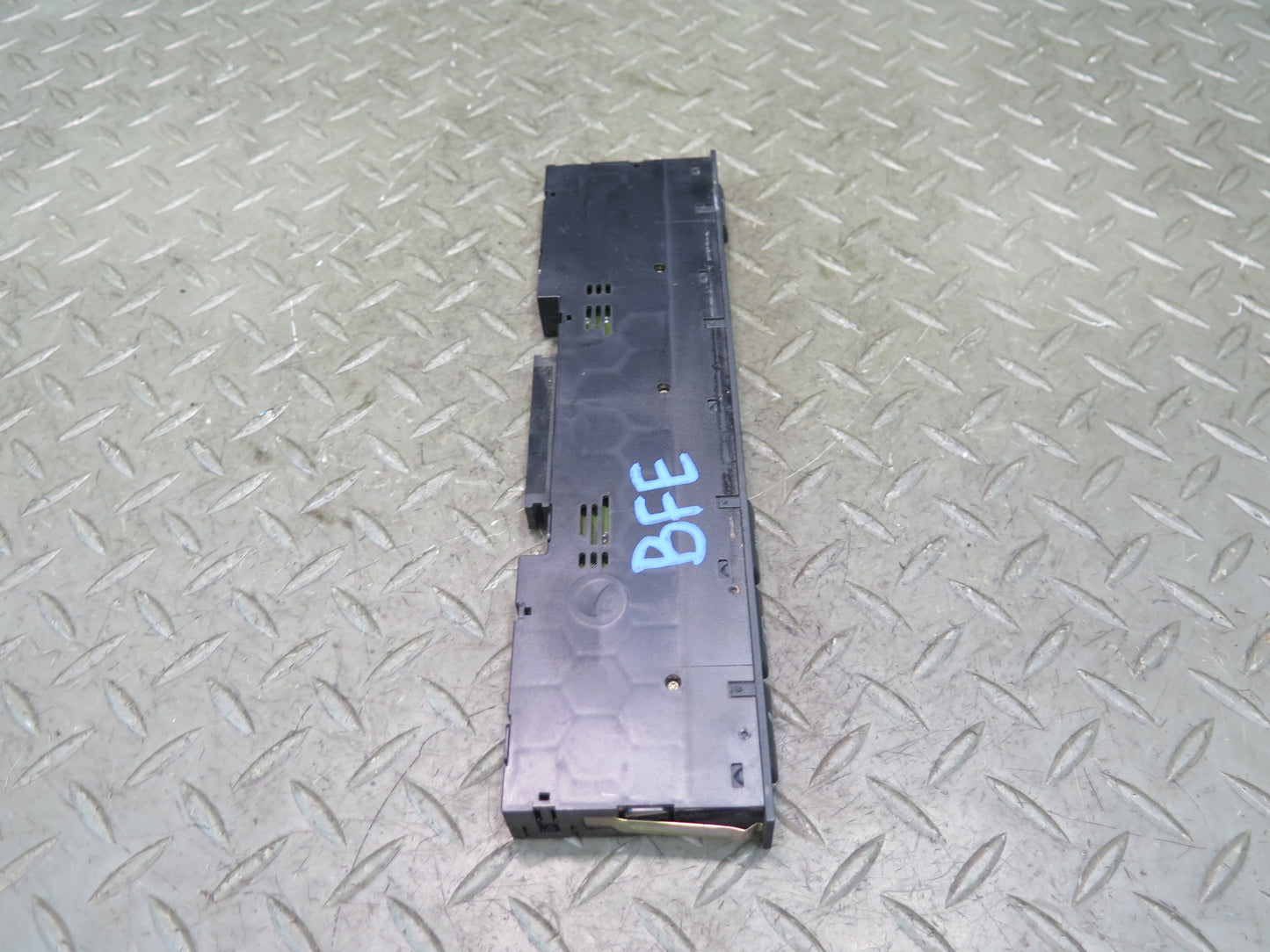 99-03 BMW E39 540ia Heated Seat DSC Sunshade Switch Panel 6927060 OEM
