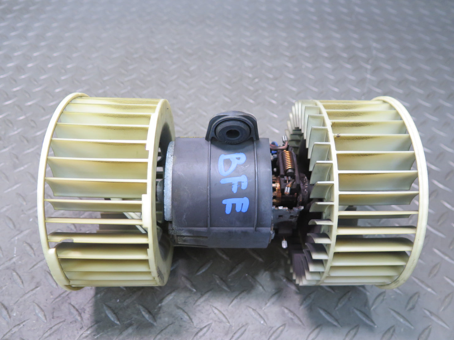 01-03 BMW E53 E39 540ia A/C Heater Blower Motor Fan & Resistor Set 8385558 OEM