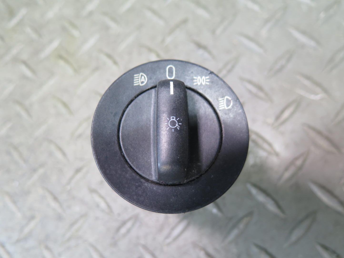 02-03 BMW E39 540ia Headlight Lamp Control Switch 6909779 OEM