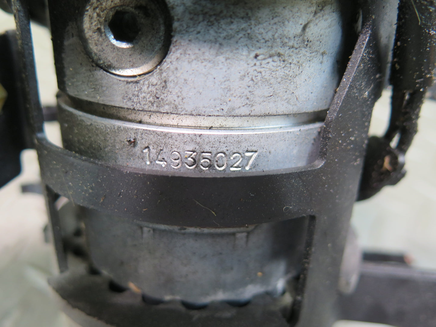 99-03 BMW E39 540ia A/T Brake ABS DSC Traction Compressor Pump OEM