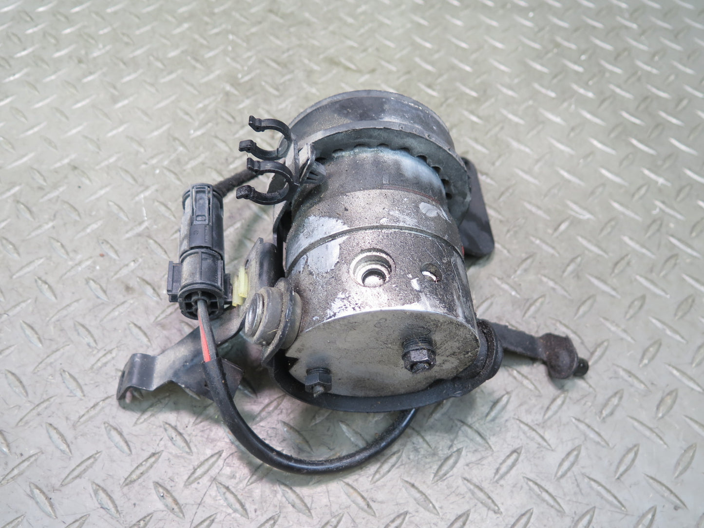 99-03 BMW E39 540ia A/T Brake ABS DSC Traction Compressor Pump OEM