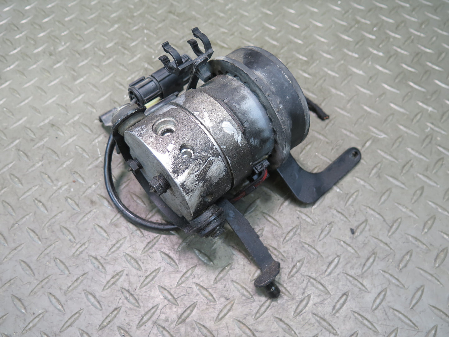 99-03 BMW E39 540ia A/T Brake ABS DSC Traction Compressor Pump OEM