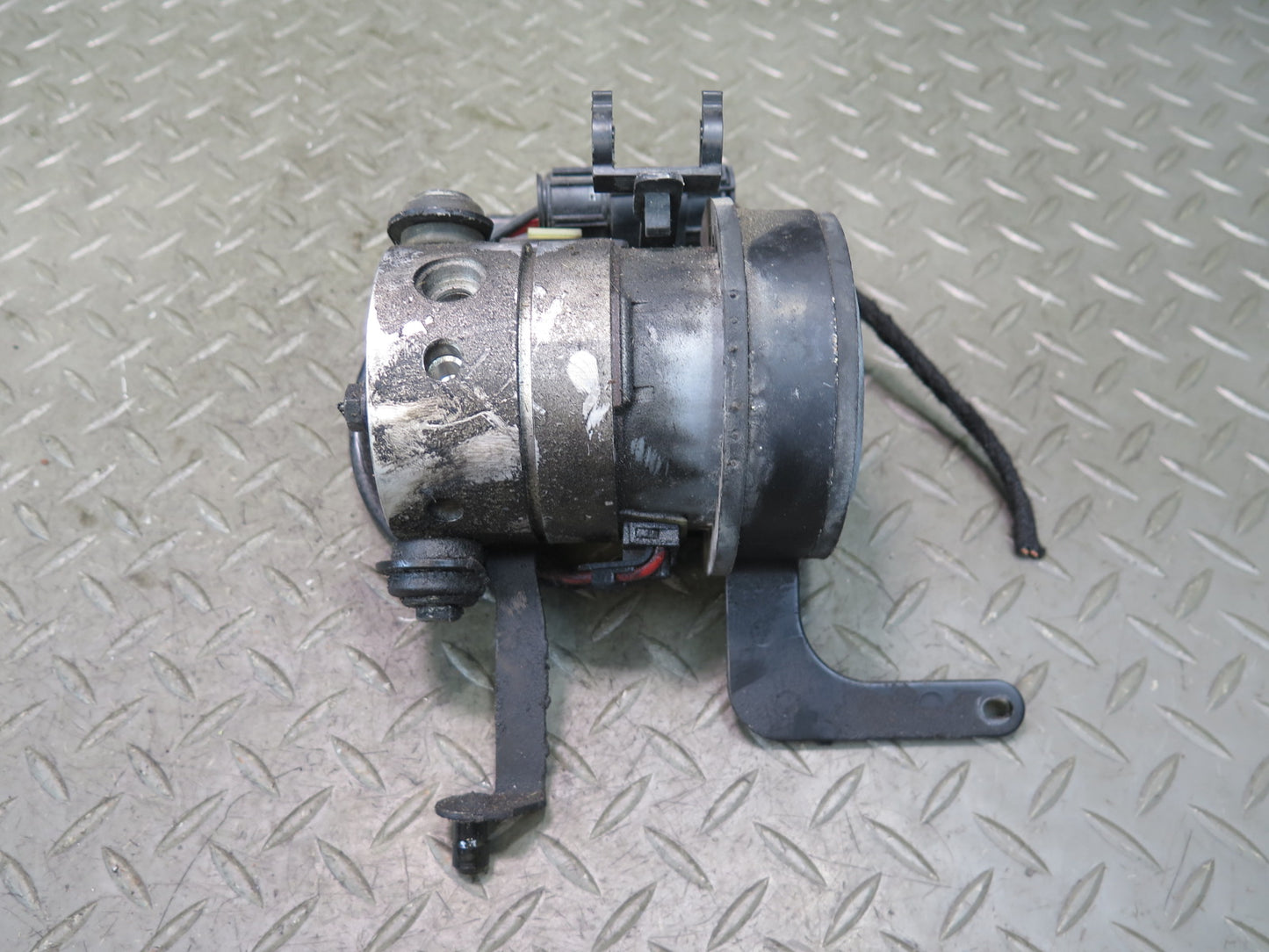 99-03 BMW E39 540ia A/T Brake ABS DSC Traction Compressor Pump OEM