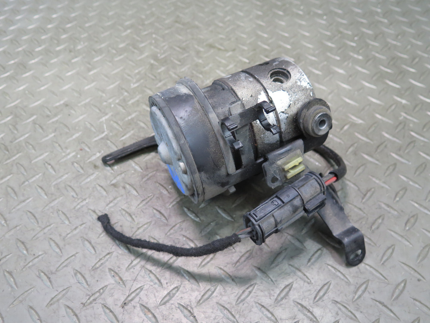 99-03 BMW E39 540ia A/T Brake ABS DSC Traction Compressor Pump OEM