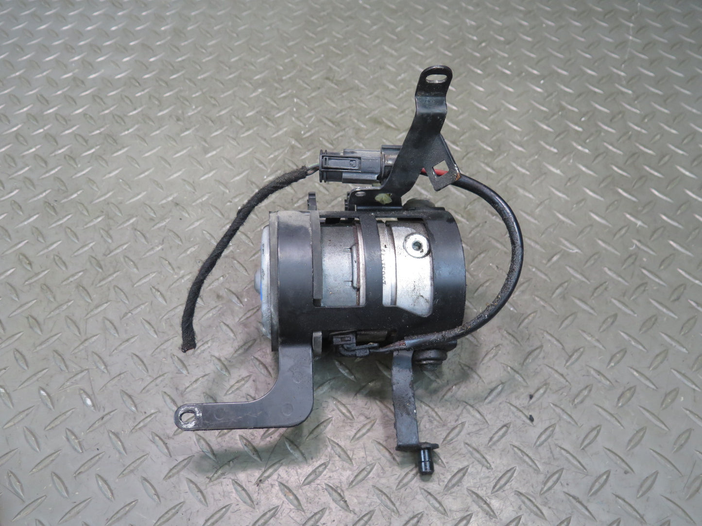 99-03 BMW E39 540ia A/T Brake ABS DSC Traction Compressor Pump OEM