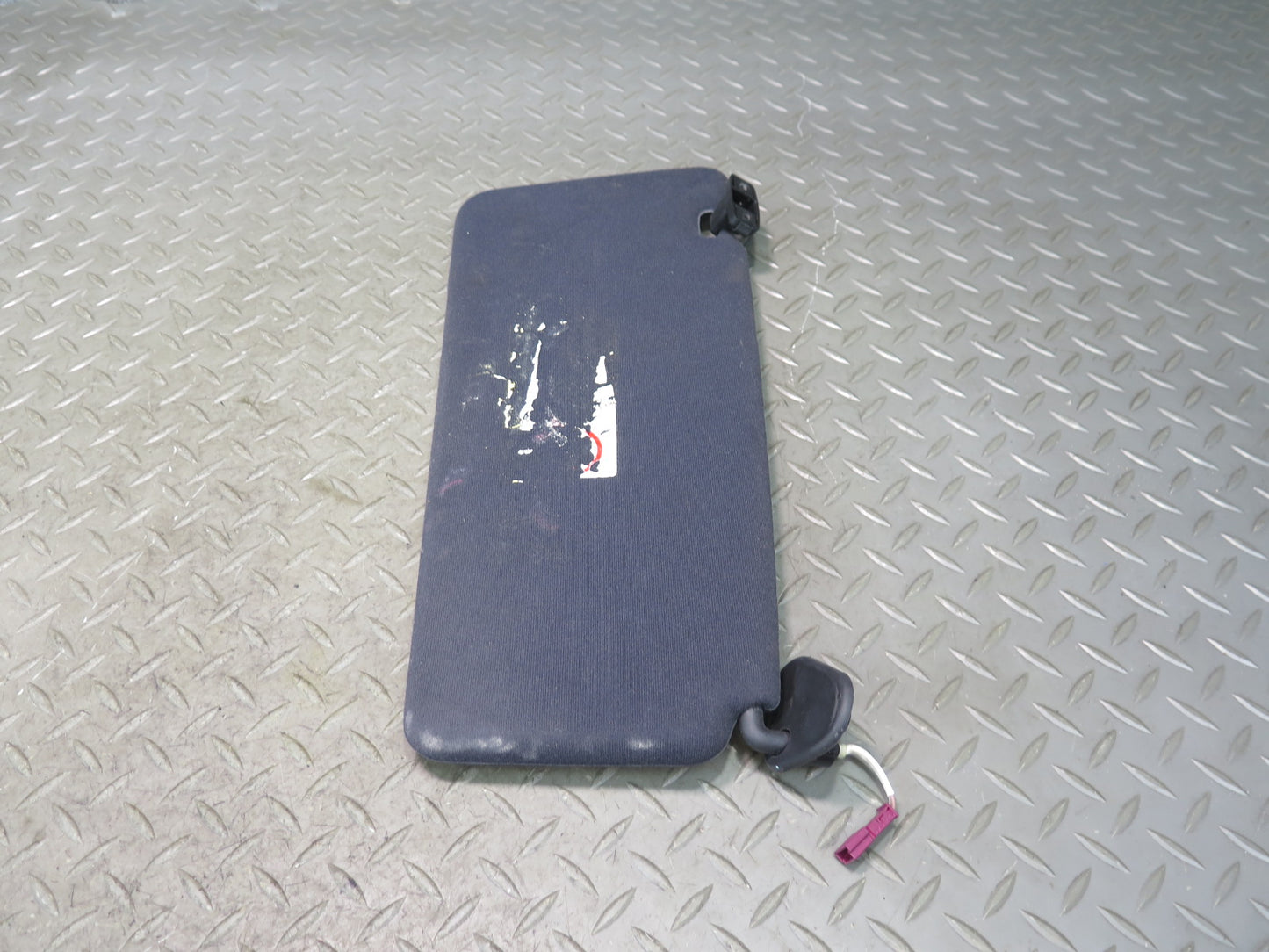 01-03 BMW E39 540ia Set of 2 Front Left & Right Sun Visor Black OEM