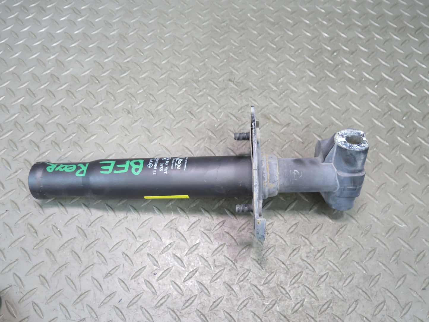 97-03 BMW E39 540ia Rear Right & Left Side Bumper Shock Absorber Set OEM