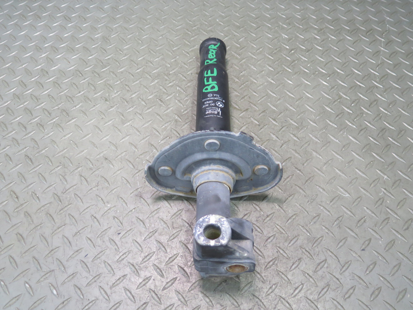 97-03 BMW E39 540ia Rear Right & Left Side Bumper Shock Absorber Set OEM