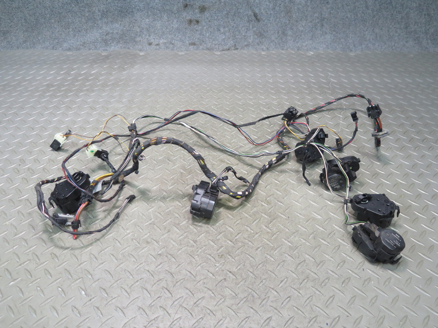 00-03 BMW E39 540ia Set of 6 A/C Heater Flap Door Actuator Motor Wiring Set OEM