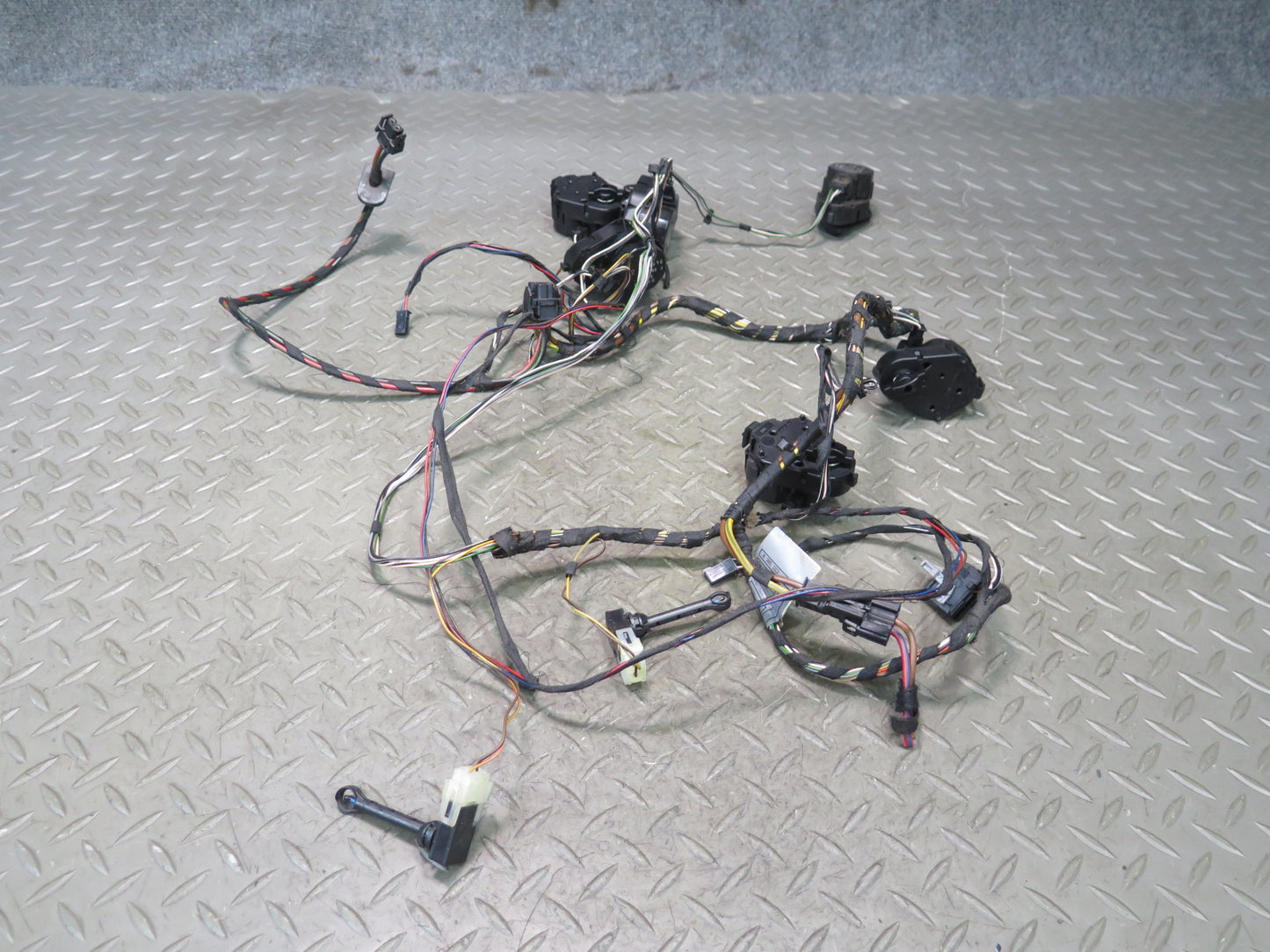 00-03 BMW E39 540ia Set of 6 A/C Heater Flap Door Actuator Motor Wiring Set OEM