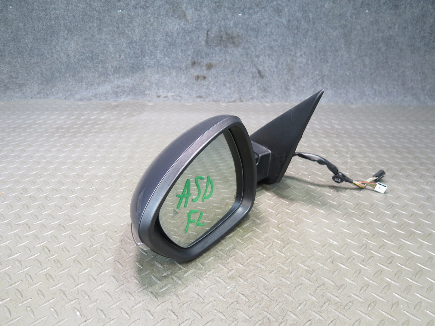 2017-2023 Alfa Romeo Stelvio Left Door Exterior Side View Auto Dim Mirror