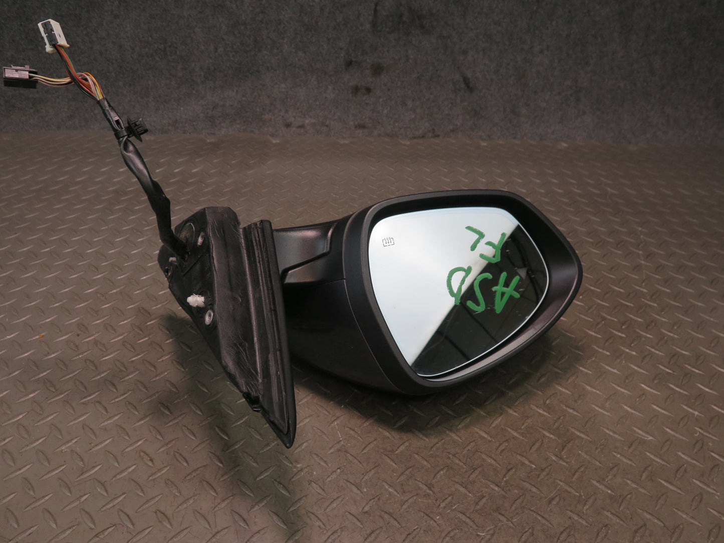 2017-2023 Alfa Romeo Stelvio Left Door Exterior Side View Auto Dim Mirror