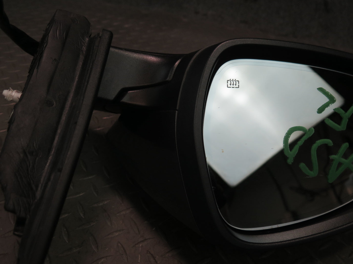 2017-2023 Alfa Romeo Stelvio Left Door Exterior Side View Auto Dim Mirror
