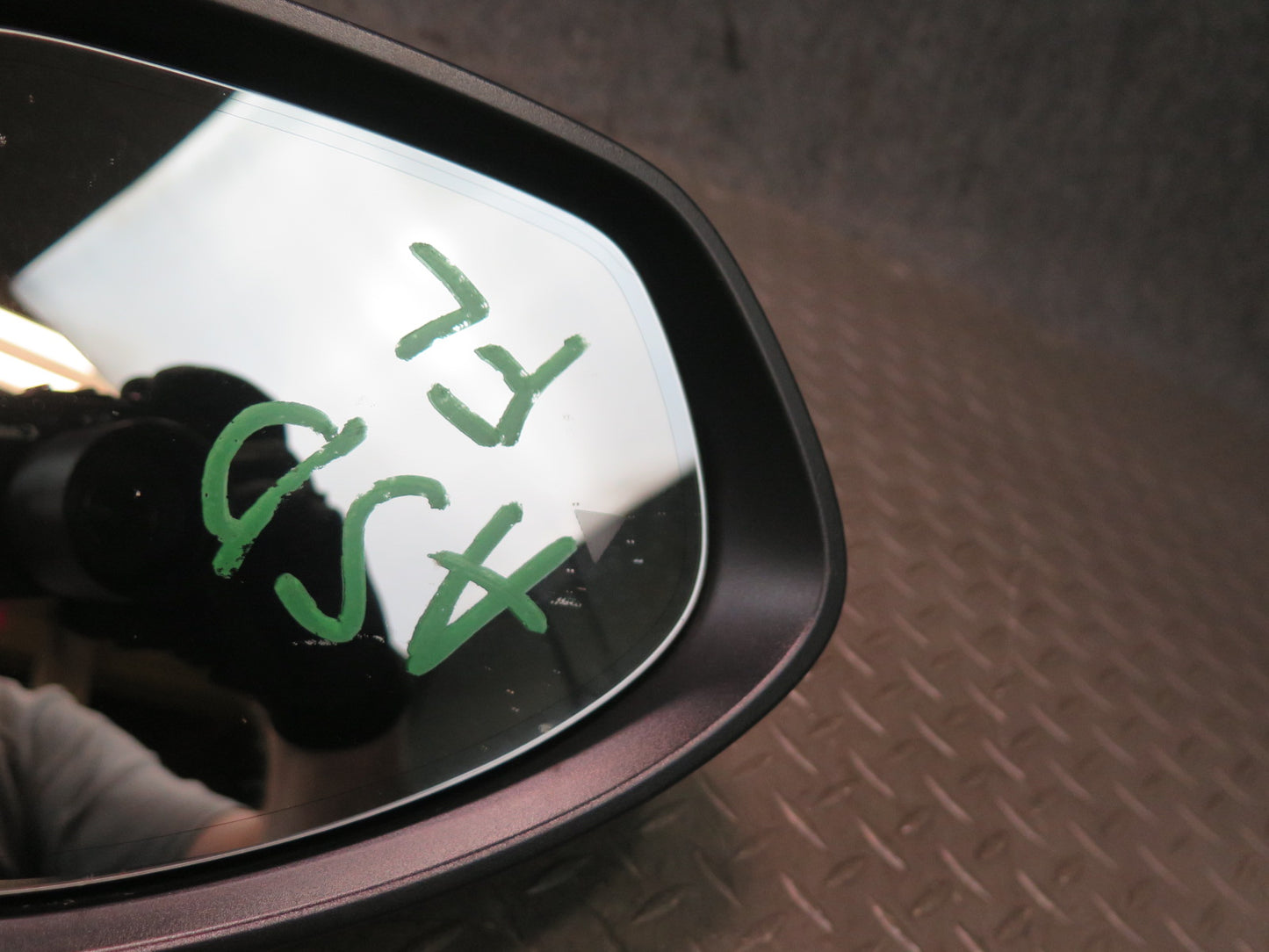 2017-2023 Alfa Romeo Stelvio Left Door Exterior Side View Auto Dim Mirror