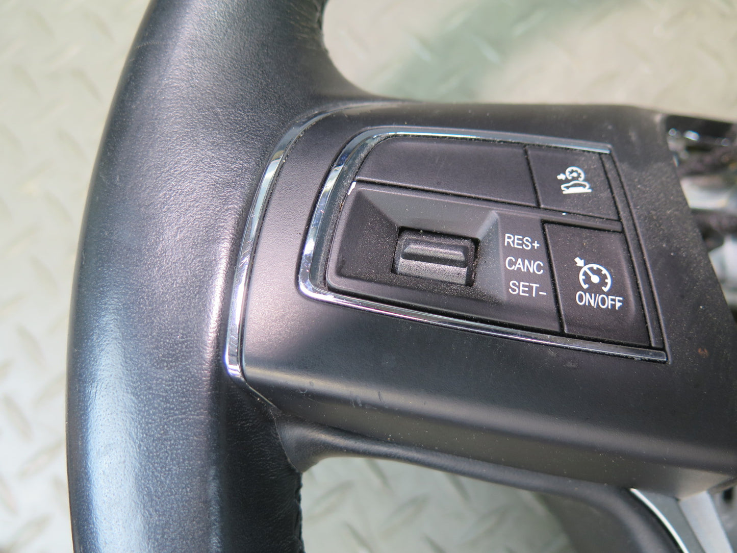 2017-2020 Maserati Levante M161 Leather Steering Black w Controls & Shifters